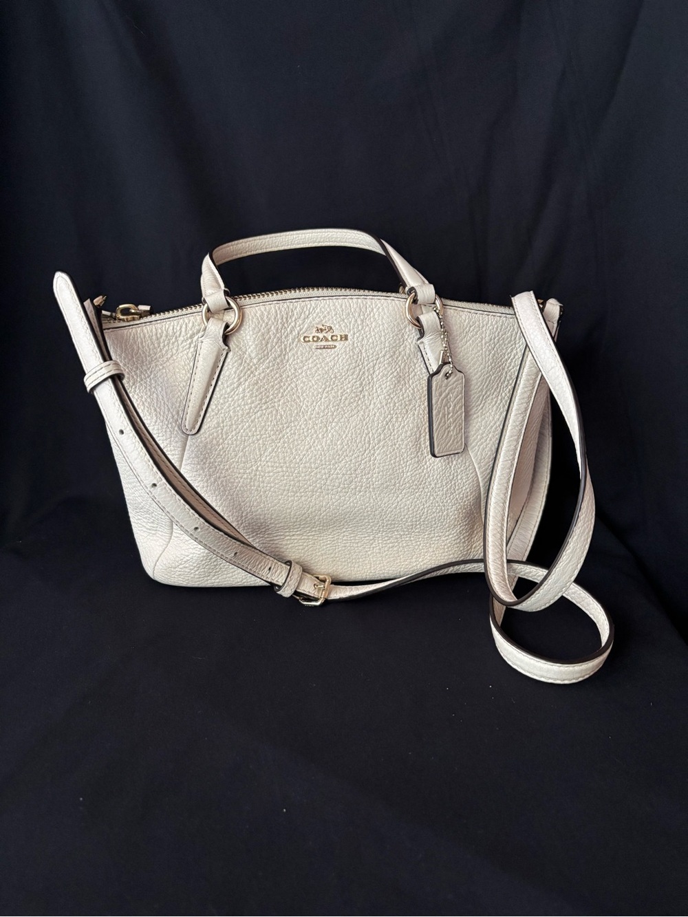 COACH Pebbled Leather mini kelsey in Light Beige
